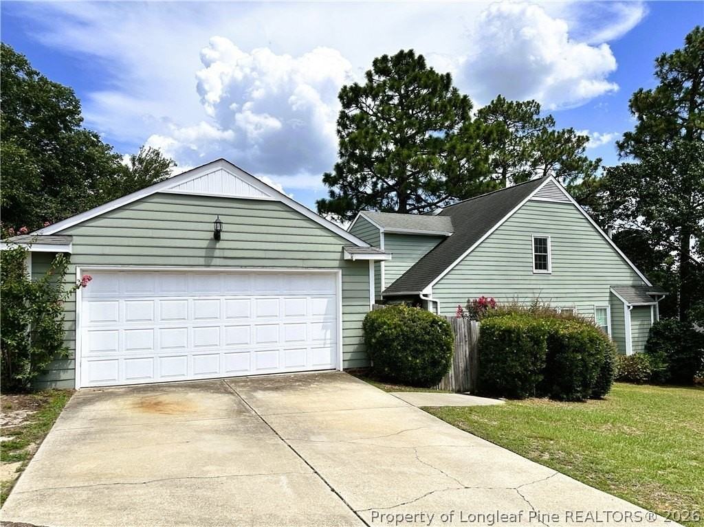 2940 Amelia Dr - Photo 2 of 19
