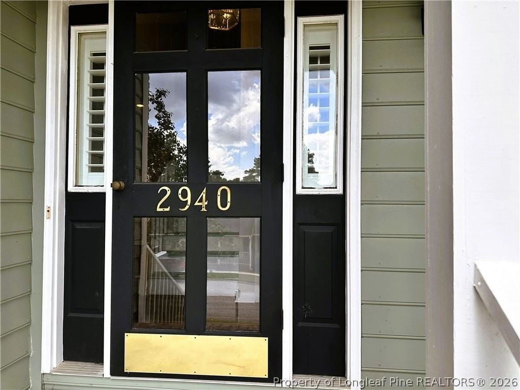 2940 Amelia Dr - Photo 3 of 19
