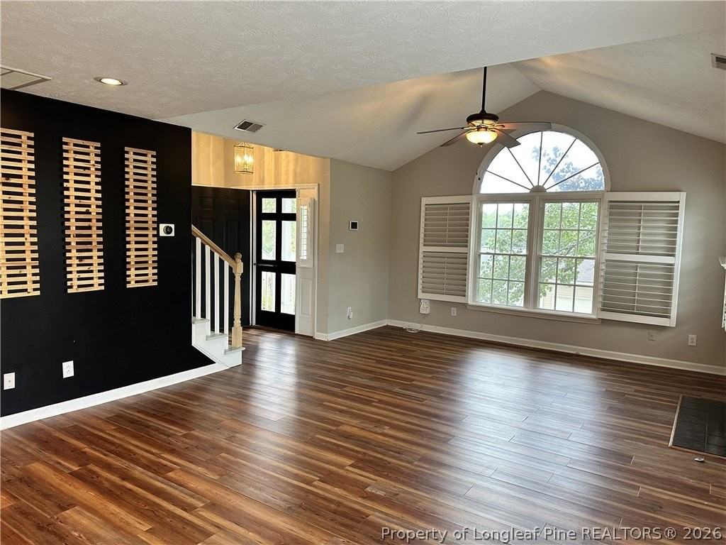 2940 Amelia Dr - Photo 7 of 19