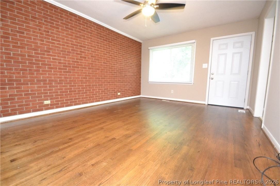 5131 Lundy Dr - Photo 5 of 27