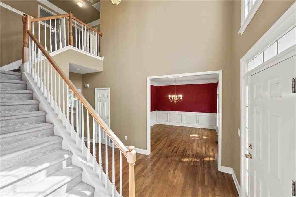 10950 Kimball Crest Dr - Photo 7 of 40