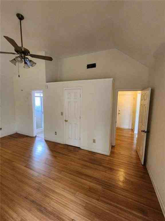 10870 Willow Meadow Cir - Photo 3 of 8