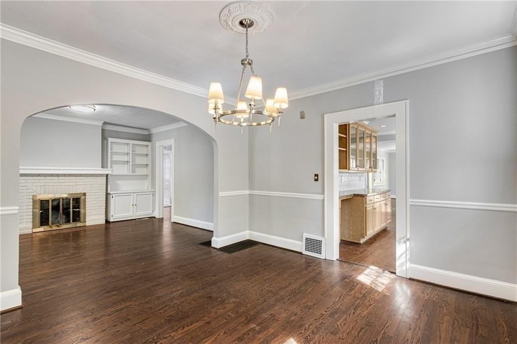 666 Yorkshire Rd Ne - Photo 7 of 30
