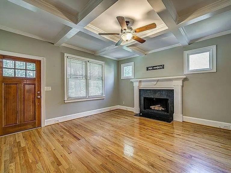 3530 Glenwood Rd - Photo 6 of 38