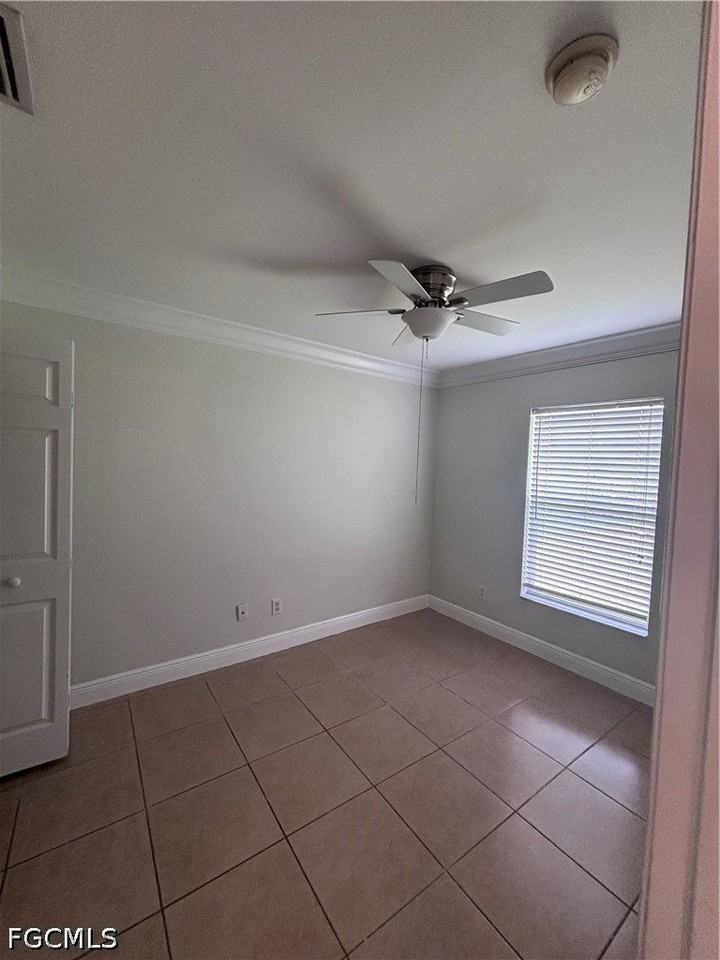 1903 Ne 20th Pl - Photo 4 of 7