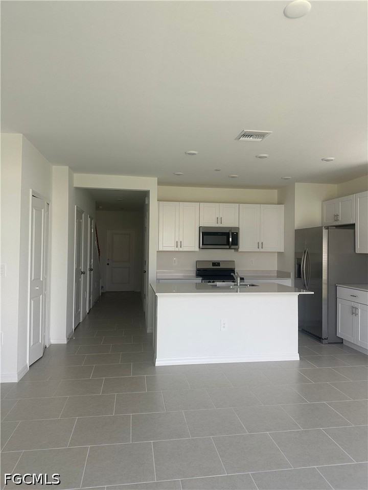 4241 Caterina Ct - Photo 3 of 15