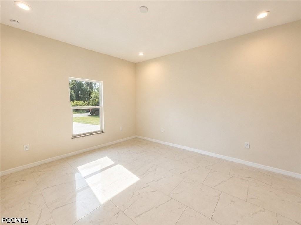 2617 Queen Dr - Photo 4 of 8