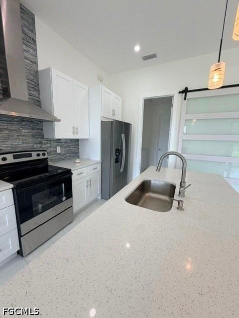 2124 Ne 28th St - Photo 4 of 26