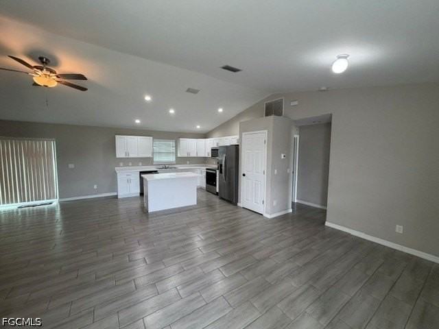 740 Foxtail St E - Photo 3 of 10