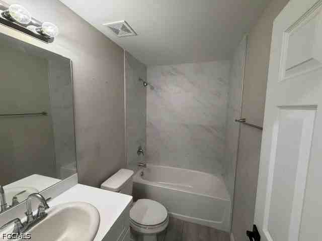 740 Foxtail St E - Photo 5 of 10