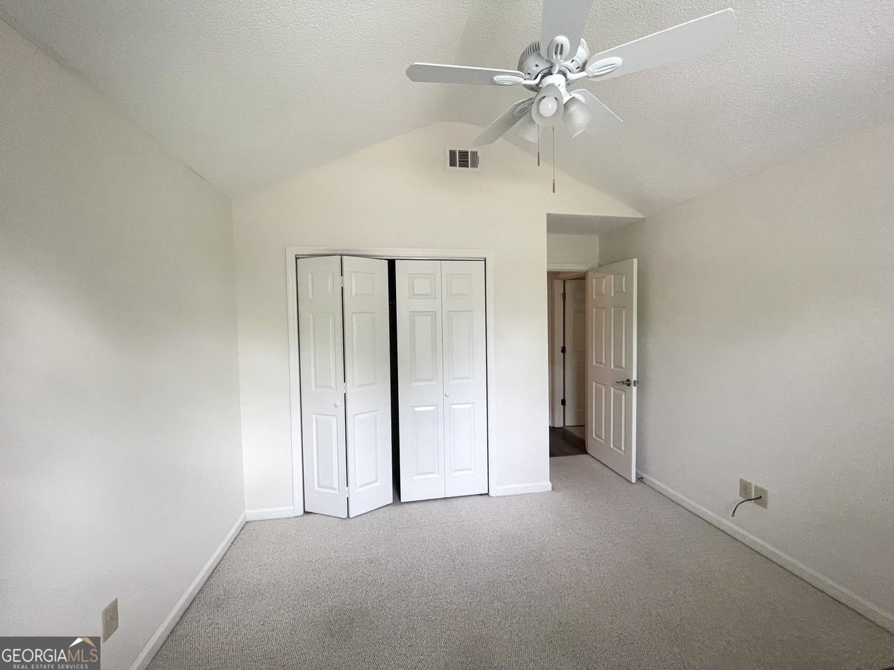 102 Ridgestone Ct - Photo 6 of 14