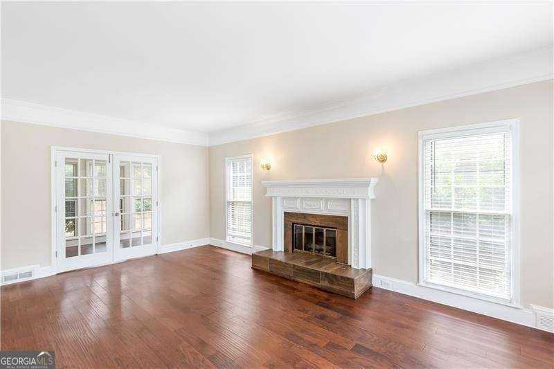 919 Bridgegate Dr Ne - Photo 5 of 50