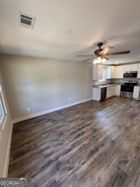 210 Maret St - Photo 3 of 17