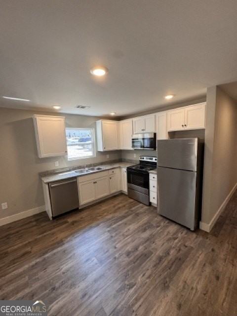 210 Maret St - Photo 4 of 17