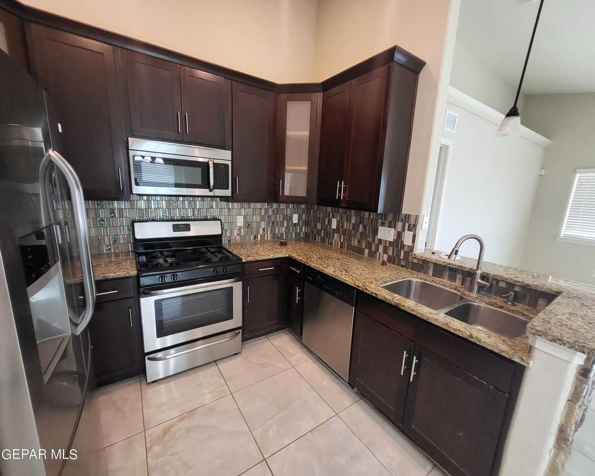 14753 Ava Leigh Ave - Photo 2 of 14