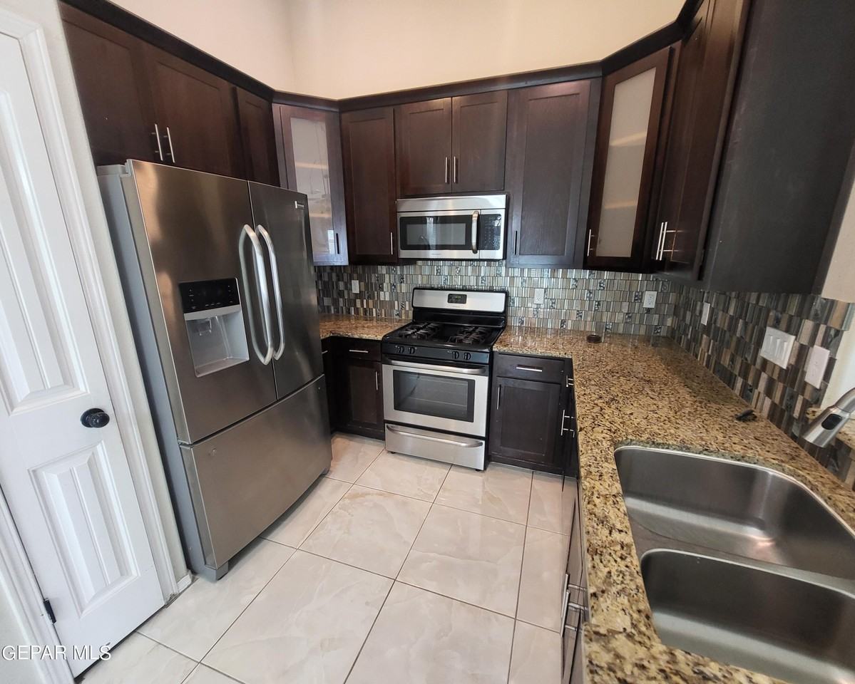 14753 Ava Leigh Ave - Photo 3 of 14