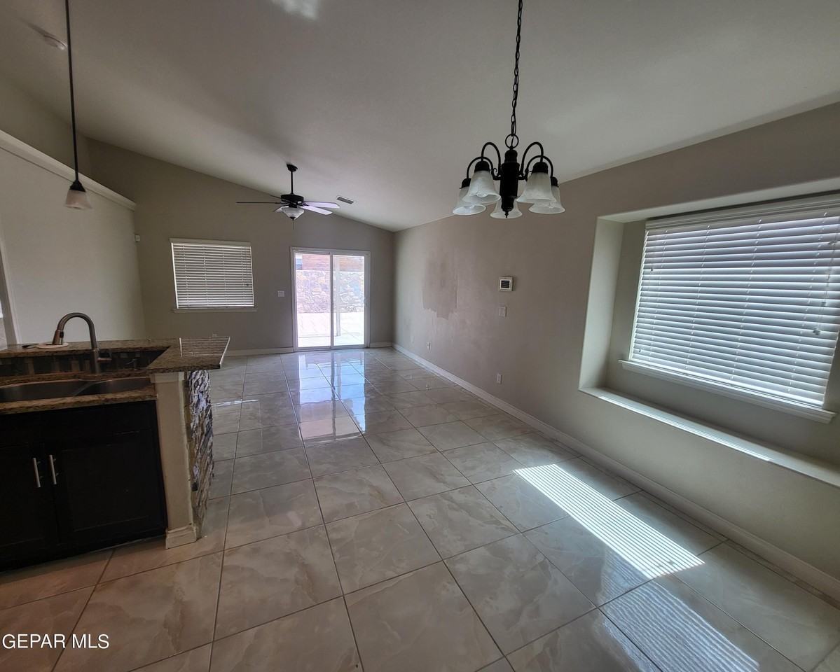 14753 Ava Leigh Ave - Photo 5 of 14