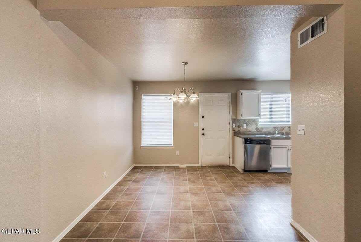 14240 Gil Reyes Dr - Photo 6 of 22