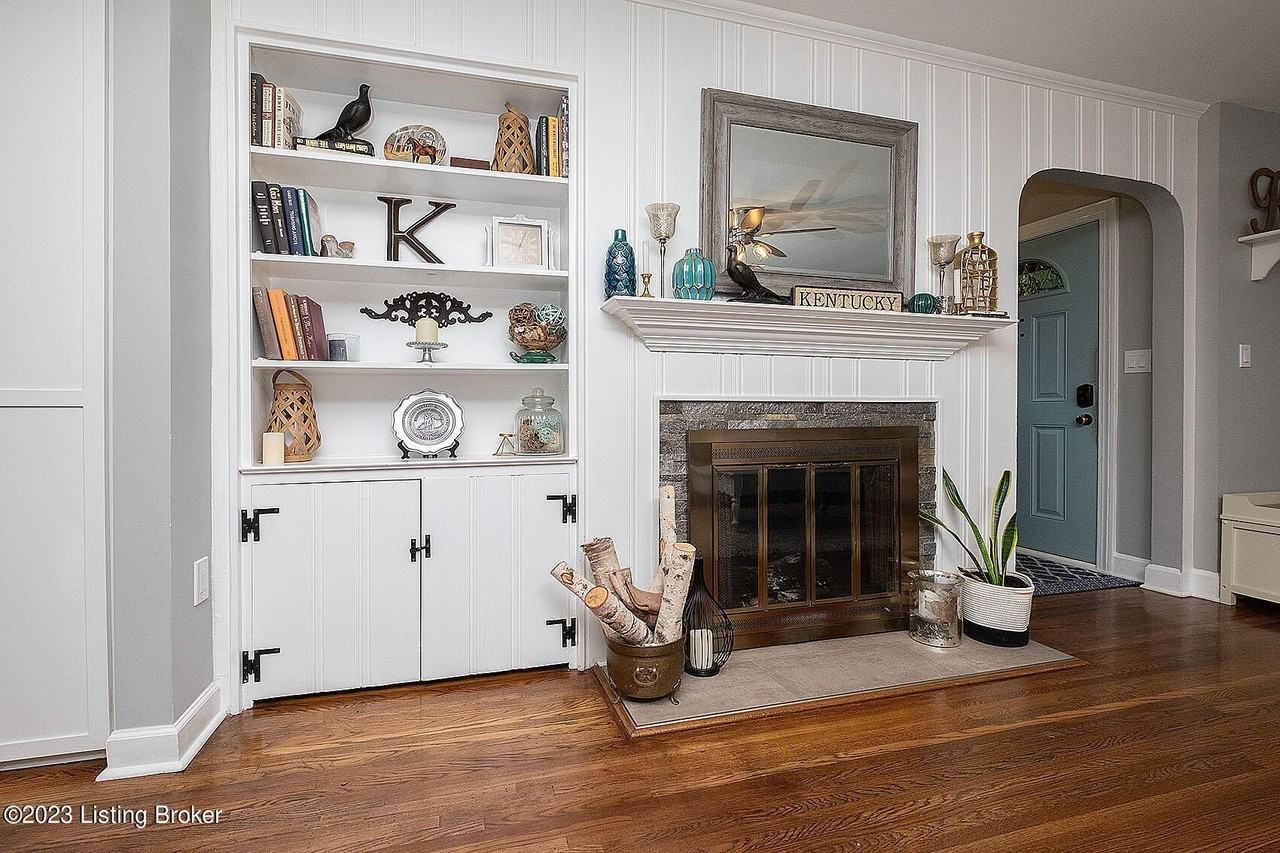 211 S Sherrin Ave - Photo 4 of 40