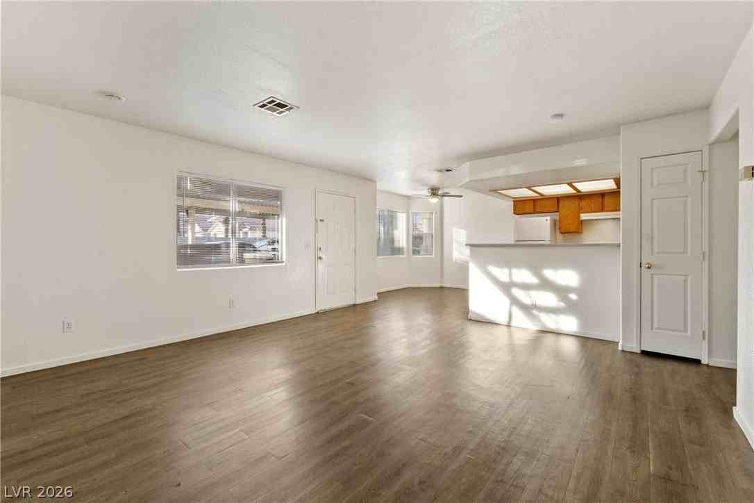 2200 Benmore St #101 - Photo 4 of 17