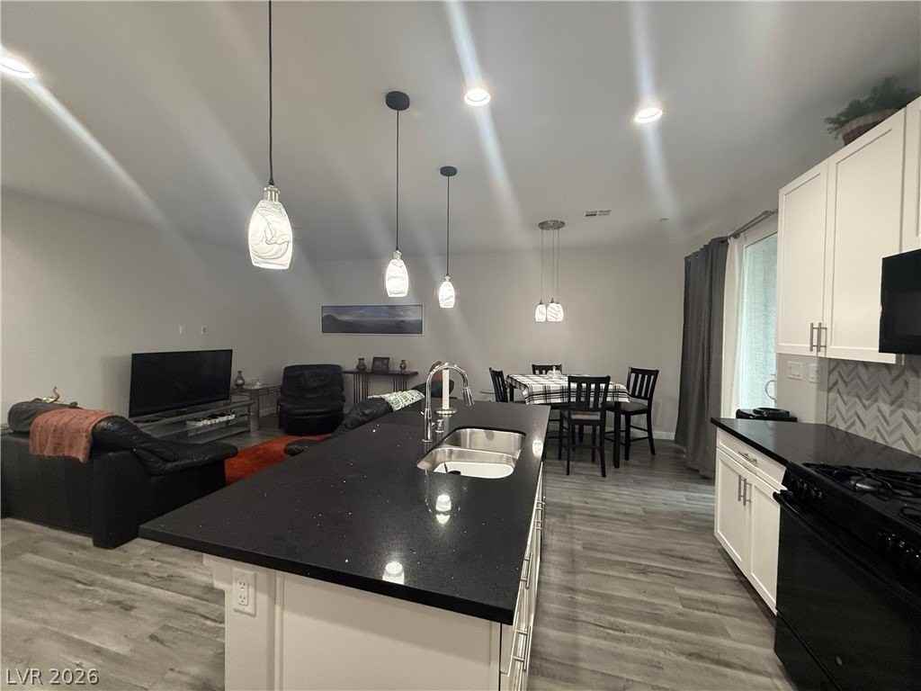 1542 Tilman Ln - Photo 5 of 16