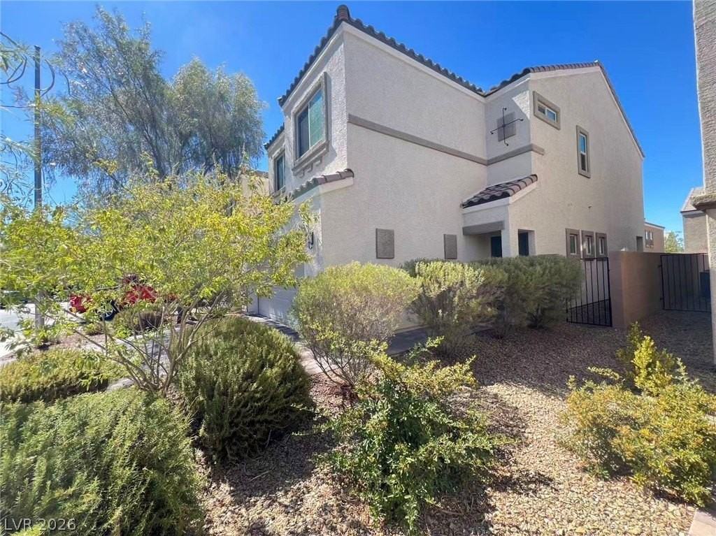 1146 Bobby Basin Ave - Photo 2 of 30