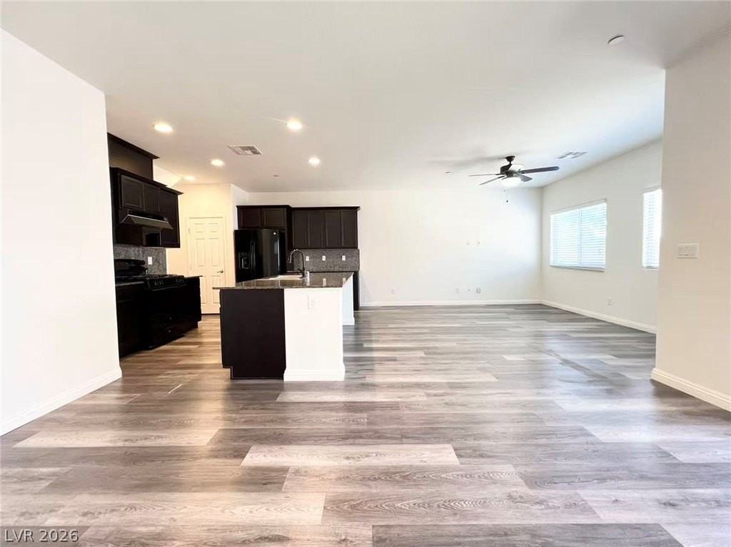 1146 Bobby Basin Ave - Photo 6 of 30