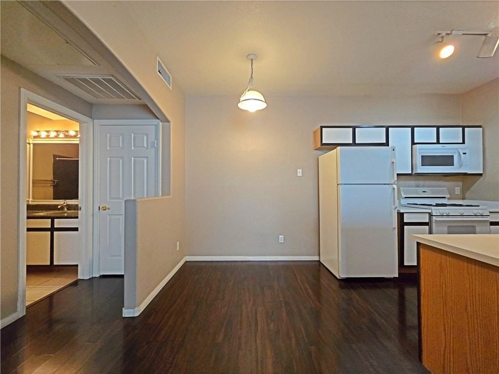 4960 Harrison Dr #112 - Photo 7 of 16