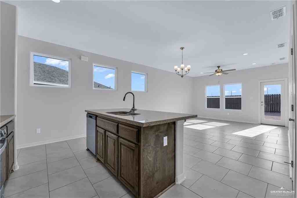 2402 Augustin Ct - Photo 5 of 14