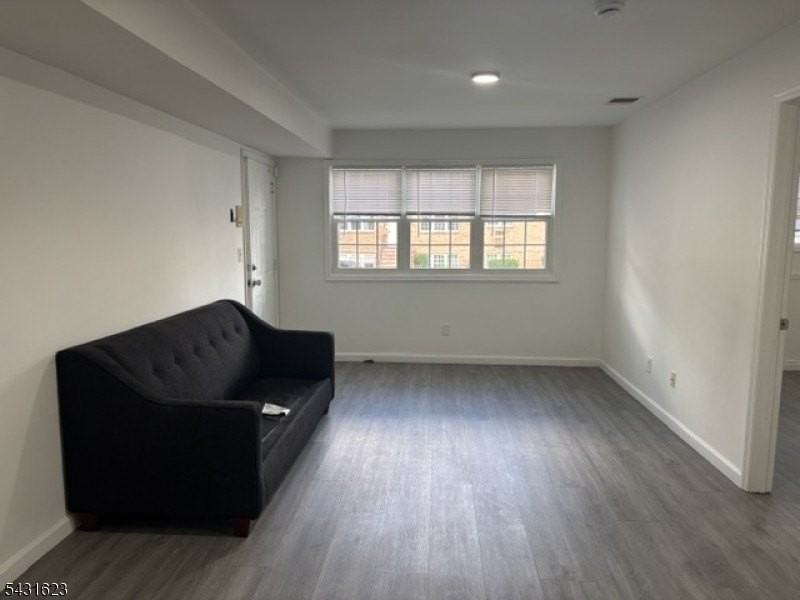 392 College Dr - Photo 2 of 19