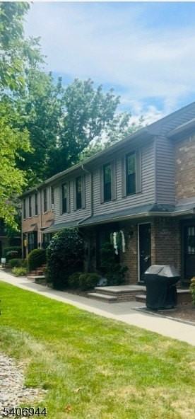 181 Long Hill Rd #I2 - Photo 2 of 25