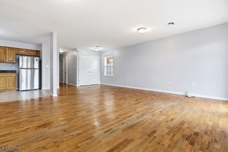 83 Farley Ave - Photo 6 of 23