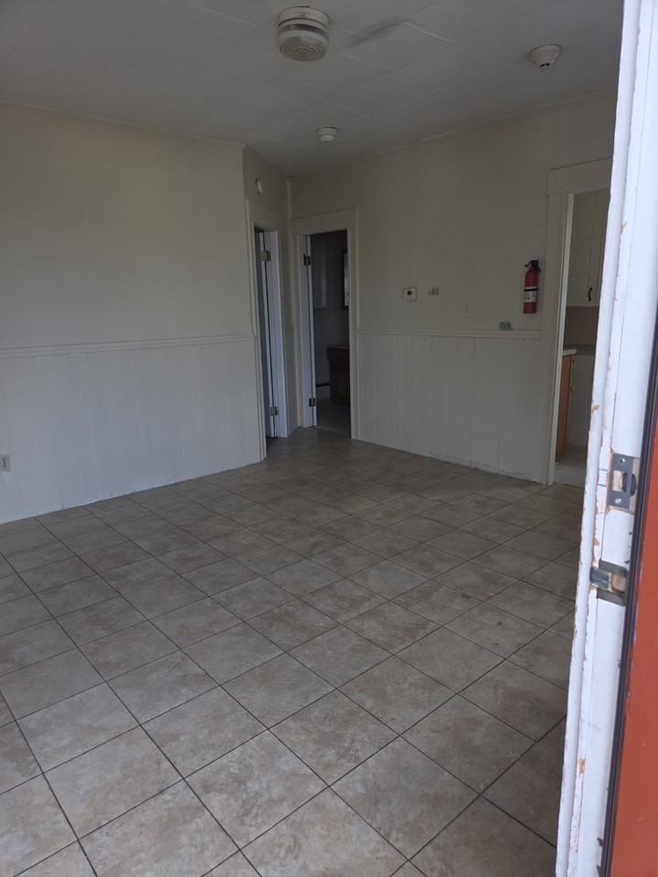 198 Park Ave #7 - Photo 2 of 9