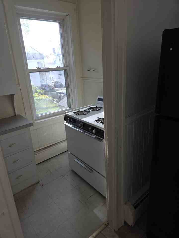 198 Park Ave #7 - Photo 7 of 9