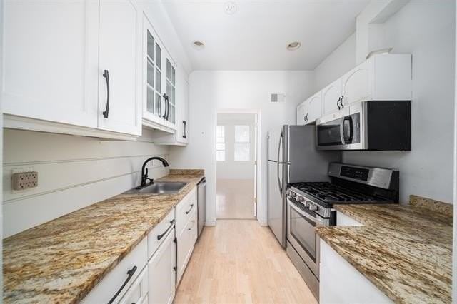 89 Booraem Ave #1L - Photo 2 of 16