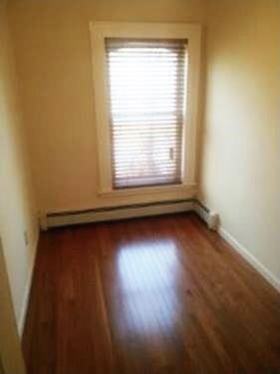 245 7th St #3 - Photo 5 of 6