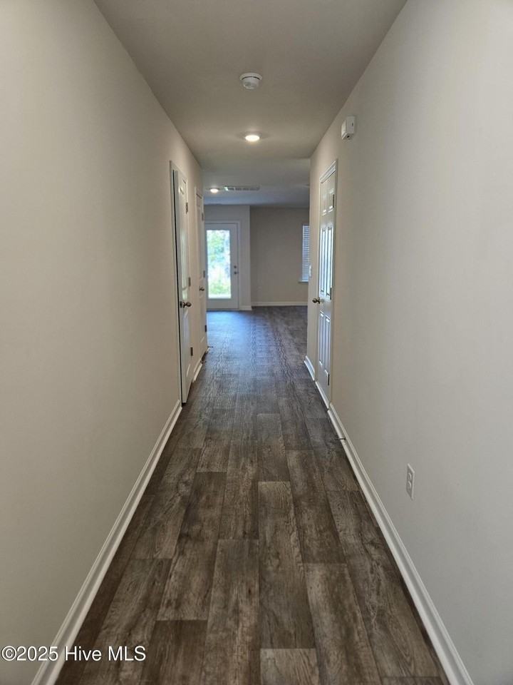 2107 Gracie Ln - Photo 2 of 21