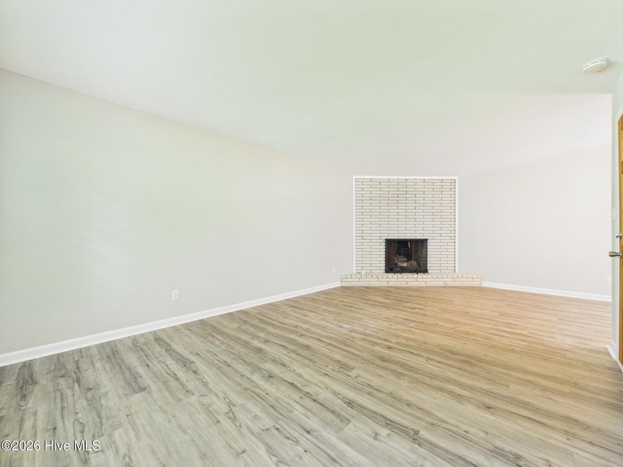 6515 Pleasant Pines Dr - Photo 5 of 28