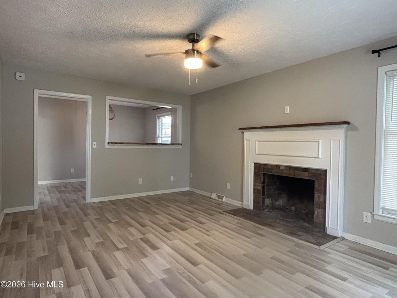 361 Friday Dr - Photo 3 of 22