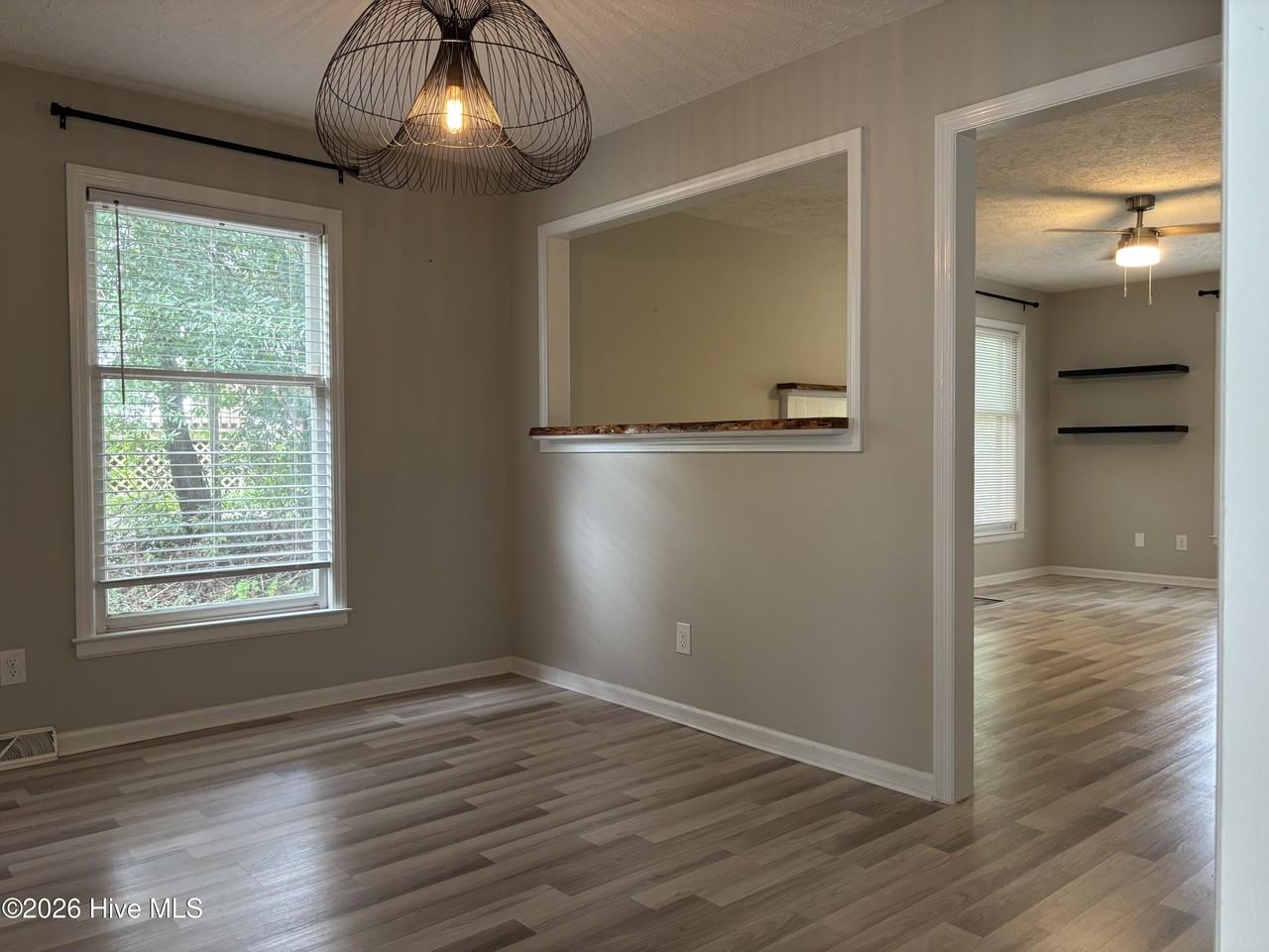 361 Friday Dr - Photo 5 of 22