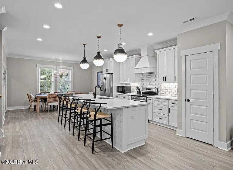 331 Live Oak St - Photo 5 of 24