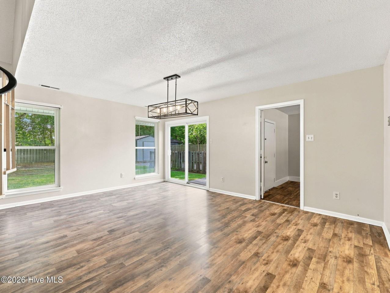 314 Linwood Dr - Photo 3 of 16