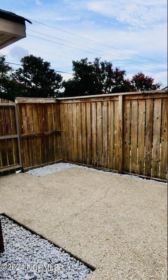 19 Upton Ct - Photo 5 of 24