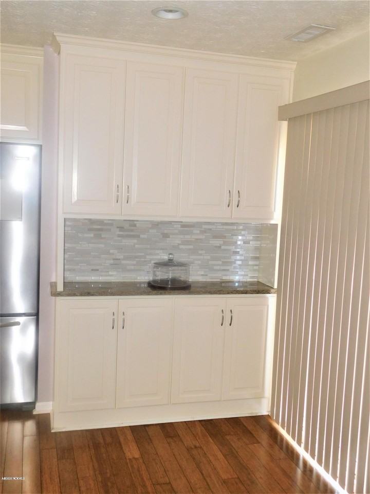 312 Kathryn Ct - Photo 7 of 15