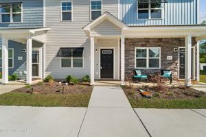 featured image of 18 Catalina Cir