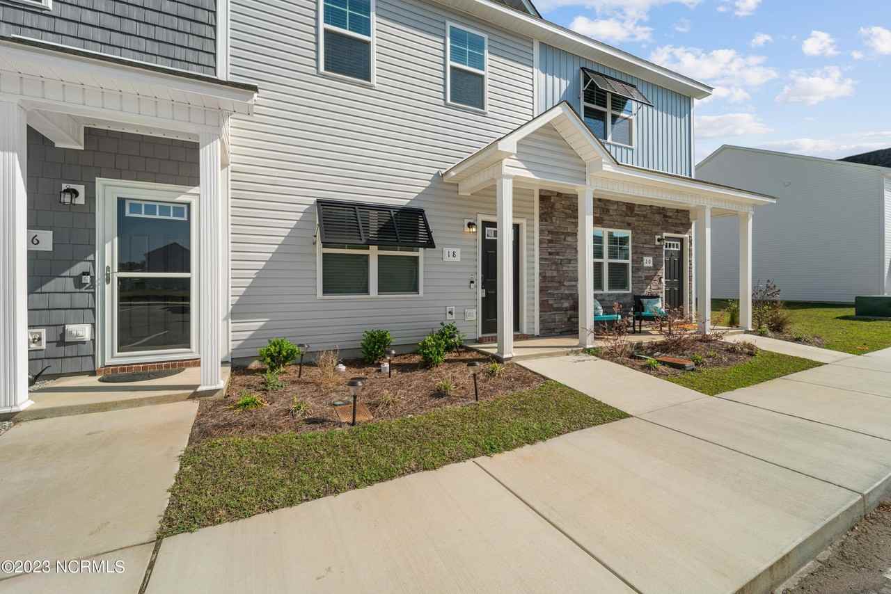 18 Catalina Cir - Photo 4 of 21