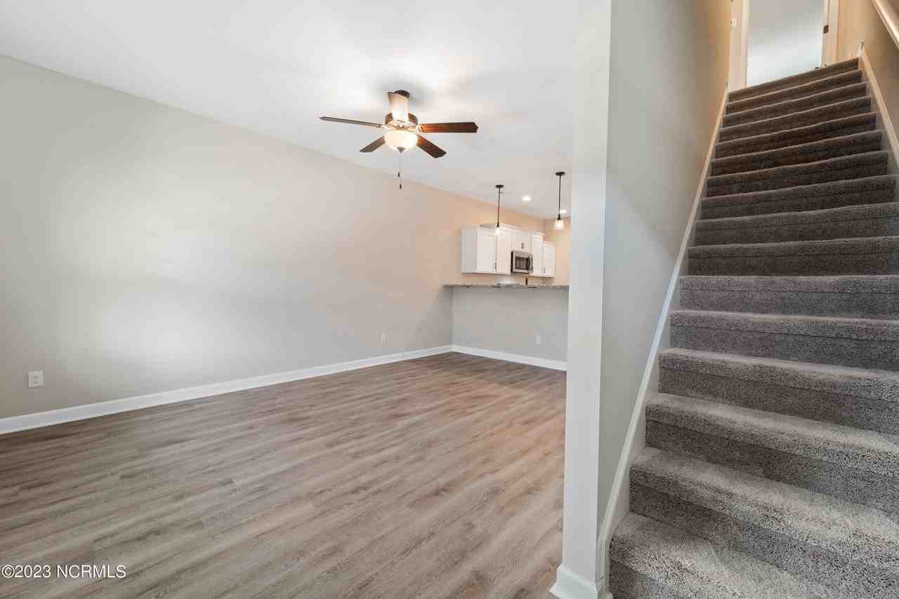 18 Catalina Cir - Photo 5 of 21