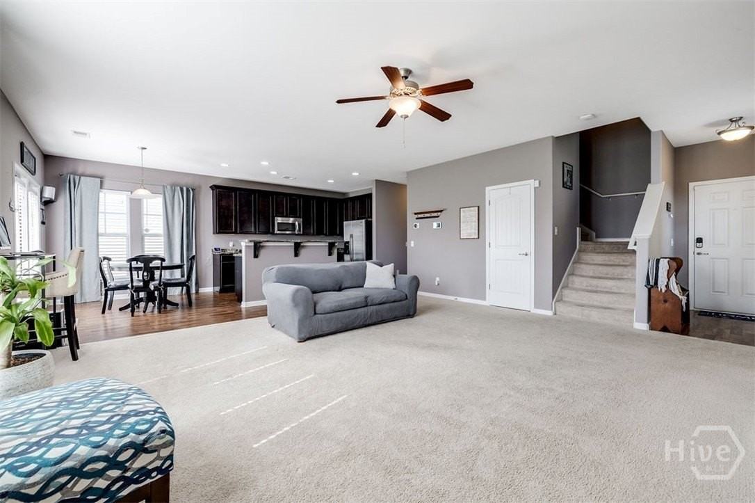 285 Willow Point Cir - Photo 7 of 41