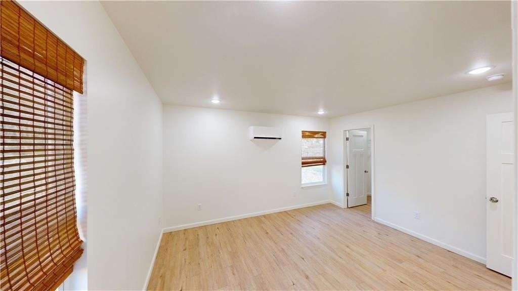 616 N Spring St - Photo 6 of 13