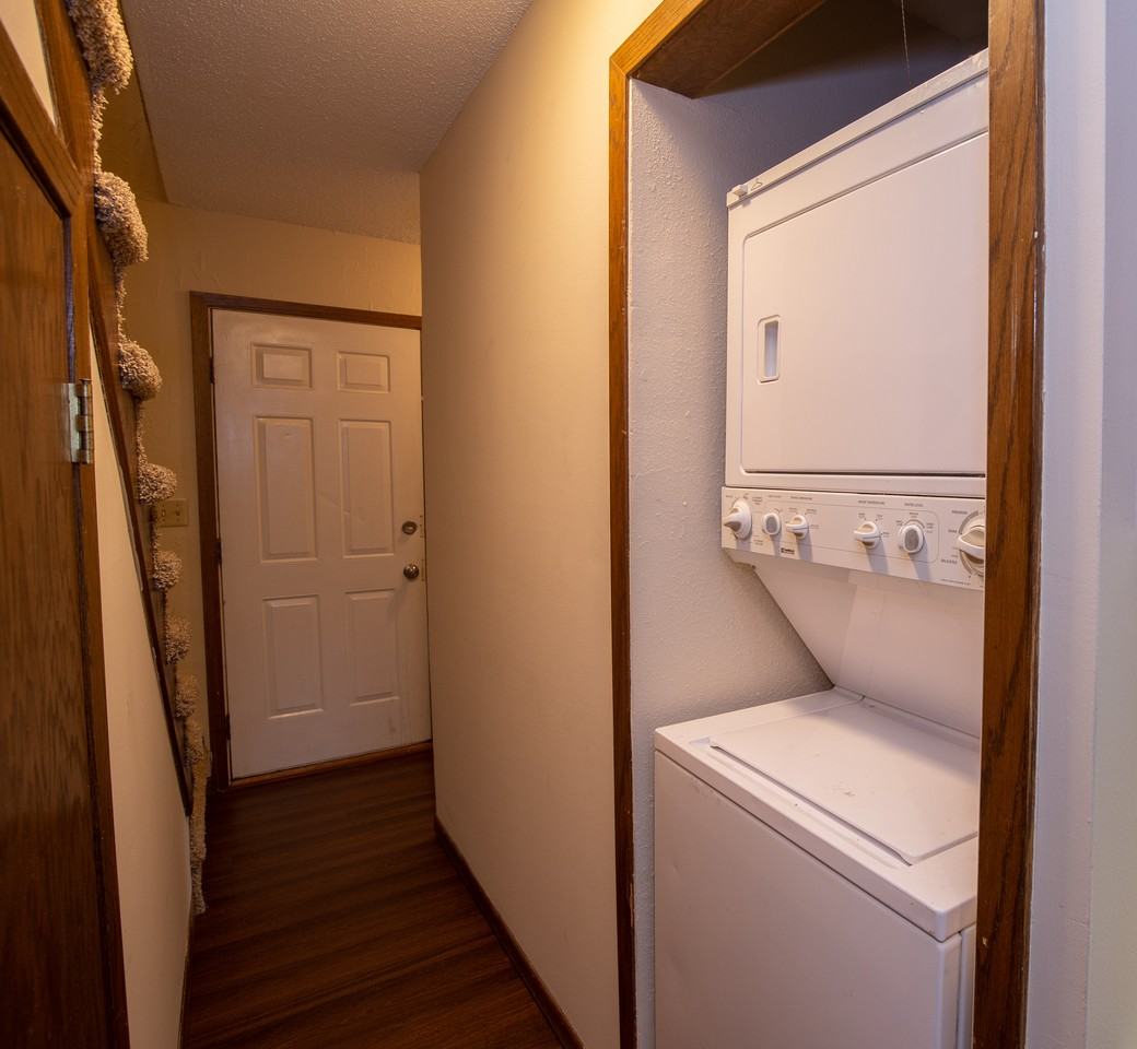 2205 7th Ave #2205 - Photo 6 of 20